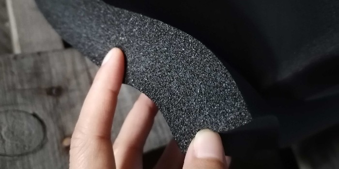 為什么說橡塑海綿保溫材料具有抗振性？